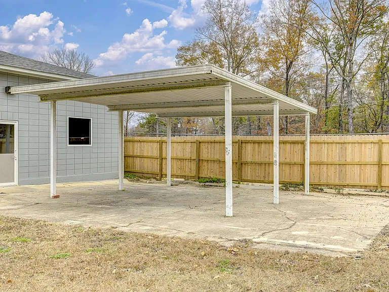 6889 Paxton Rd — Photo 11