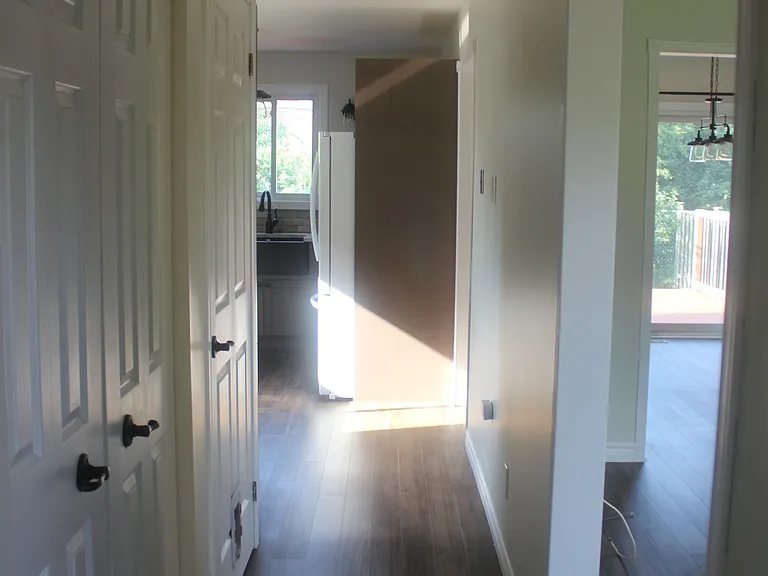 16 Rosenfeld Dr — Photo 3