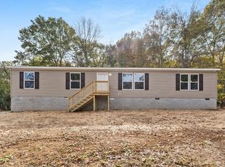 424 Hiwassee Rd, Lebanon, TN 37087