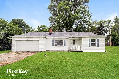 5614 N Victoria Dr Photo 1