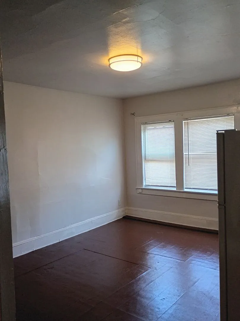Sanford Pl 118-120 — Photo 2