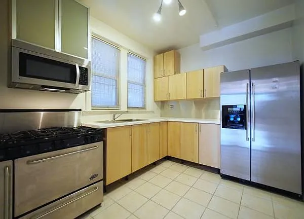 3536 W Belmont Ave #GROUND SOUTH — Photo 5
