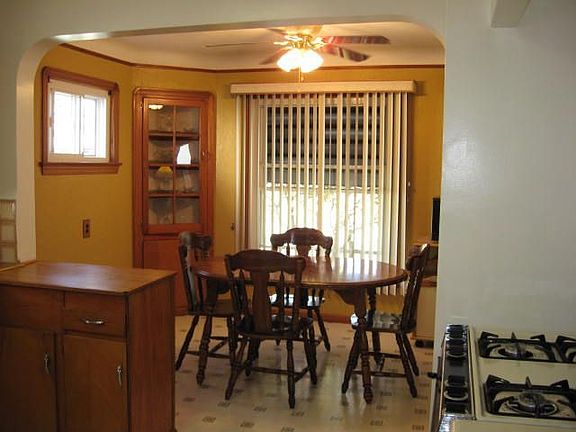 5th image of 7614 Dorothy Ave