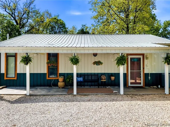 2608 N Newton Stewart Road, Eckerty, IN 47513