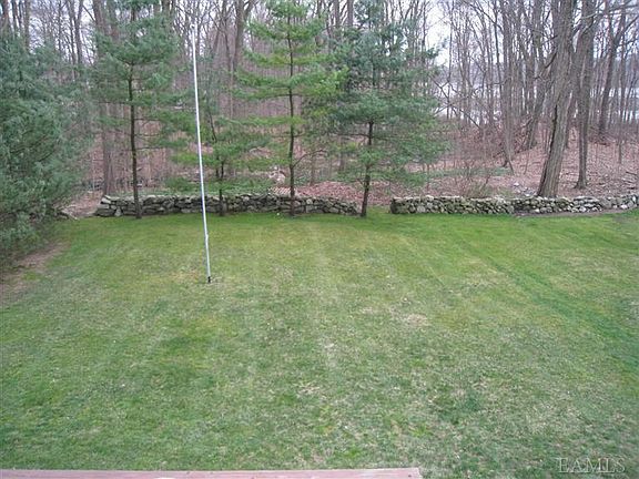 2nd image of 7 Brookside Dr