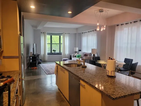 1166 Washington St APT 303, Boston, MA 02118