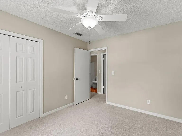 1022 Disston Ave — Photo 12