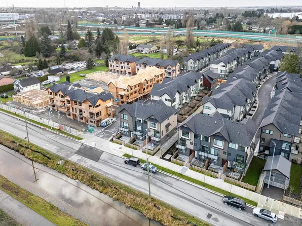 4337 Boundary Rd #13, Richmond, BC V6V 1T9