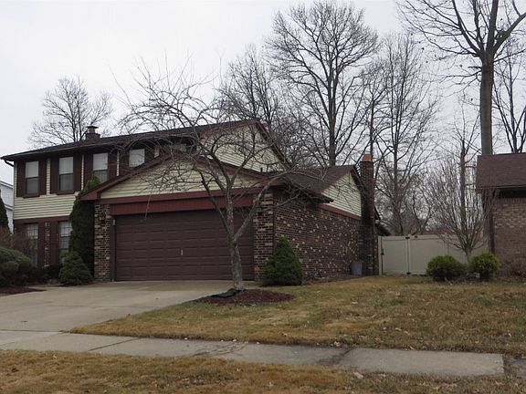 4th image of 21639 Tulipwood St