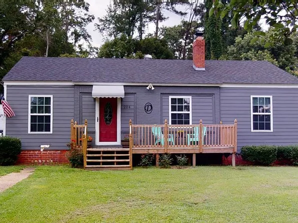 204 Claire Dr, Thomasville, GA 31792