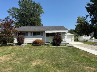 5825 Jaycox Rd, North Ridgeville, OH 44039