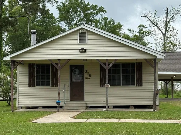 310 E Velmer St, Dequincy, LA 70633