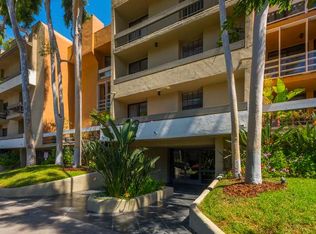 750 N Kings Rd APT 130, Los Angeles, CA 90069