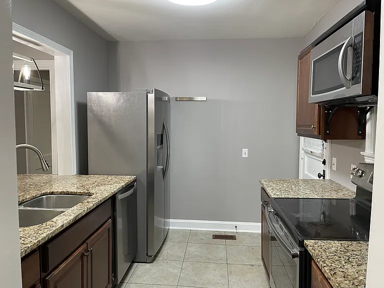 5560 Knob Rd — Photo 2