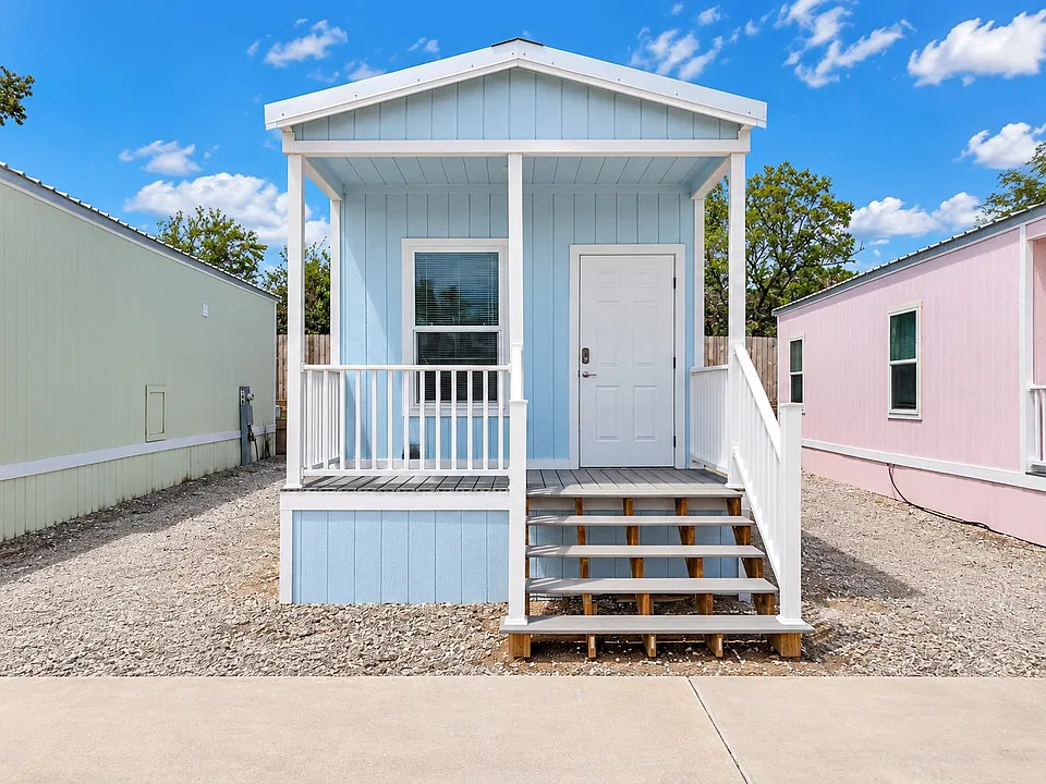 Crosby Heights, a Gated Rentals Community