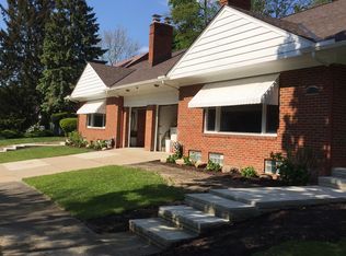 1783 Cumberland Rd, Cleveland, OH 44118