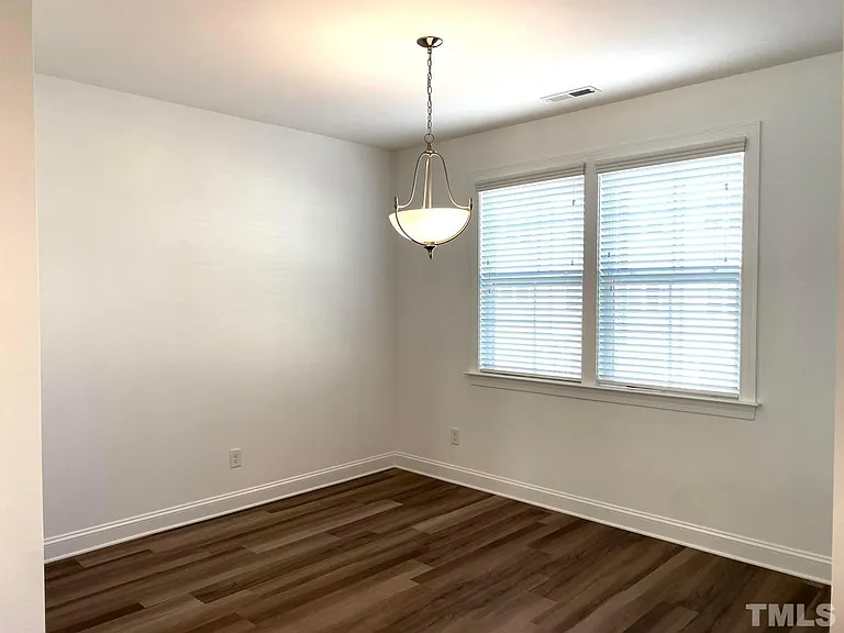 336 Clementine Dr — Photo 13