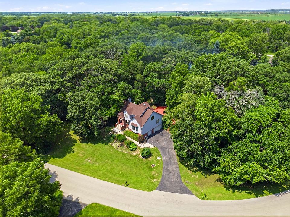 1st image of 138 Woodland Dr