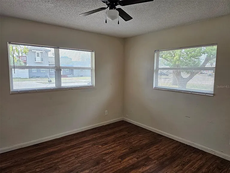 7409 Manatee St — Photo 19