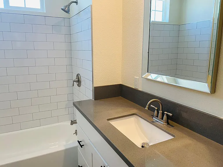 621 E Erna Ave — Photo 10