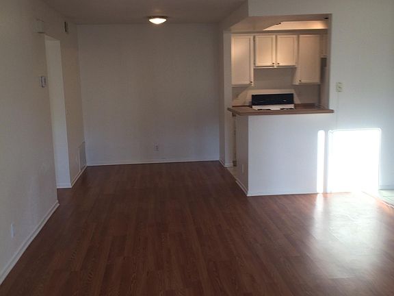 4th image of 1059 Shadowridge Dr Unit 11