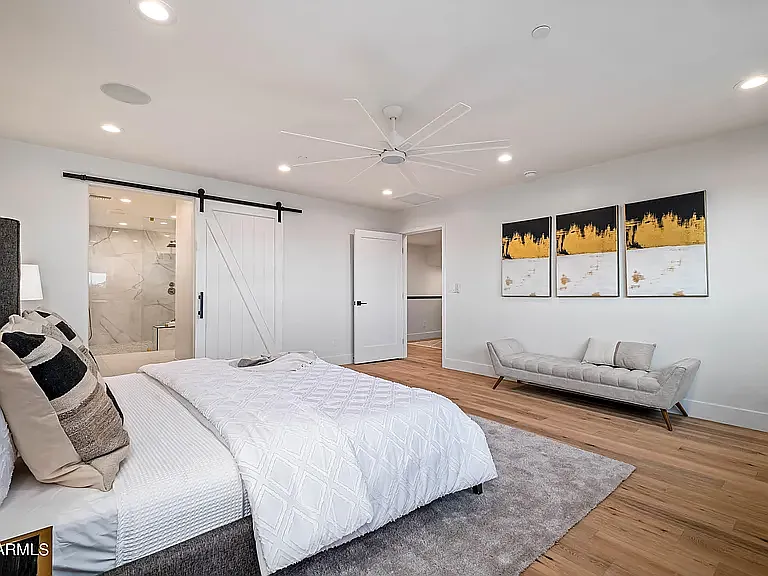 8725 E Malcomb Dr — Photo 29