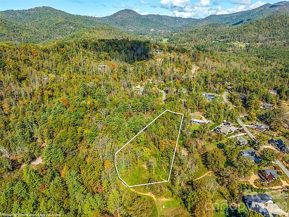 2nd image of 18 Towering Oaks Ln