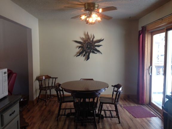 3rd image of 701 N Maple Hill Dr