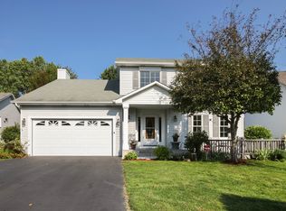 1115 Silverwood Rd, Woodbury, MN 55125