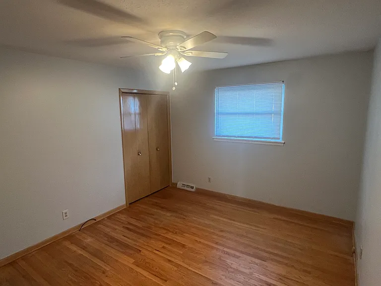 30911 Roosevelt Rd — Photo 10