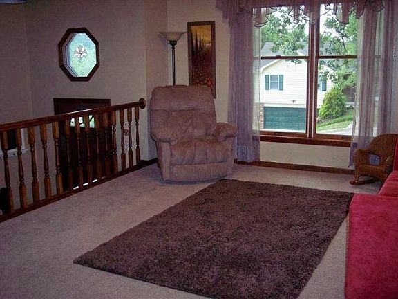 3rd image of 2321 Liberty Ln