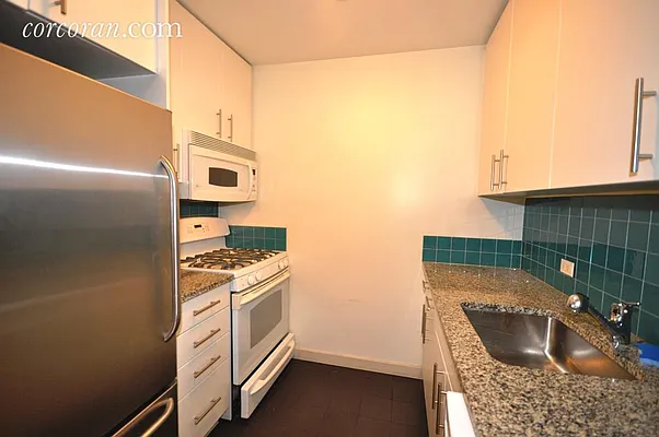 Rented by Corcoran | media 34