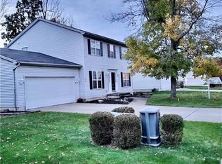570 Bauman Ct, Williamsville, NY 14221