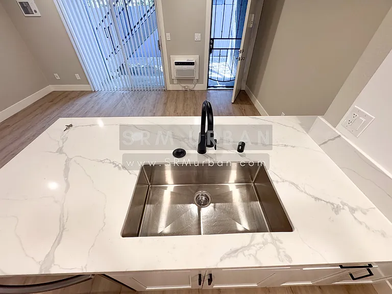 3041 C St #4 — Photo 3
