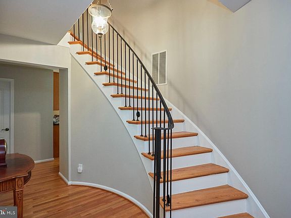 5th image of 8409 Willow Forge Rd