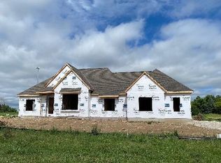 W277N6684 Timberline Trl, Sussex, WI 53089