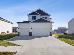 3732 18th St S, Moorhead, MN 56560