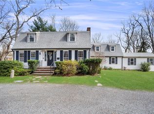 275 S Pierce Rd, East Greenwich, RI 02818