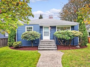 11533 Sand Point Way NE, Seattle, WA 98125