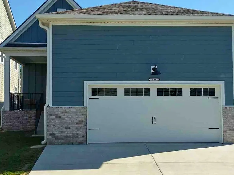 708 Goswell Dr — Photo 24
