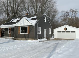 16065 Gary Ave, Grand Haven, MI 49417