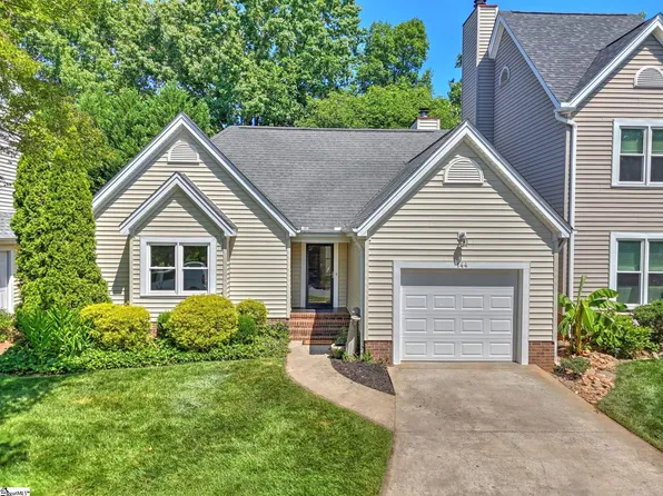 144 Forest Lake Dr, Simpsonville, SC 29681