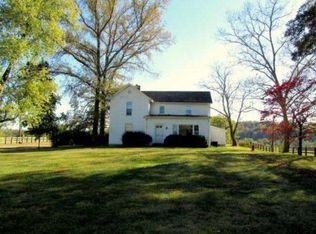 3978 Snow Creek Rd, Williamsport, TN 38487