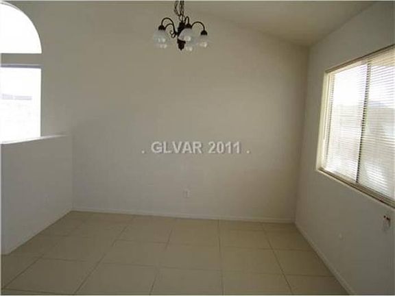 5th image of 601 Grande Sombrero Way
