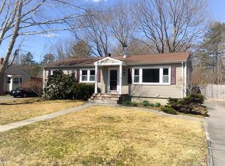 1031 Prairie Ave, New Bedford, MA 02745