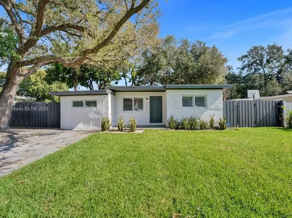 5721 Arthur St, Hollywood, FL 33021