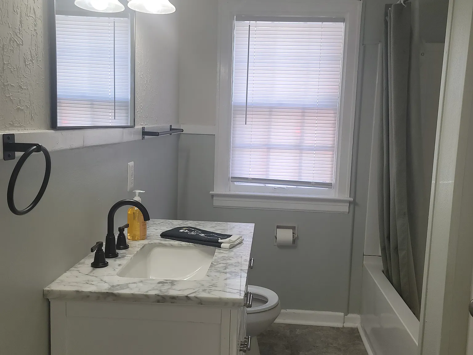 117 N Norman Ave — Photo 3
