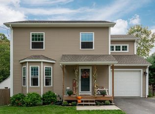 18 William St, West Springfield, MA 01089