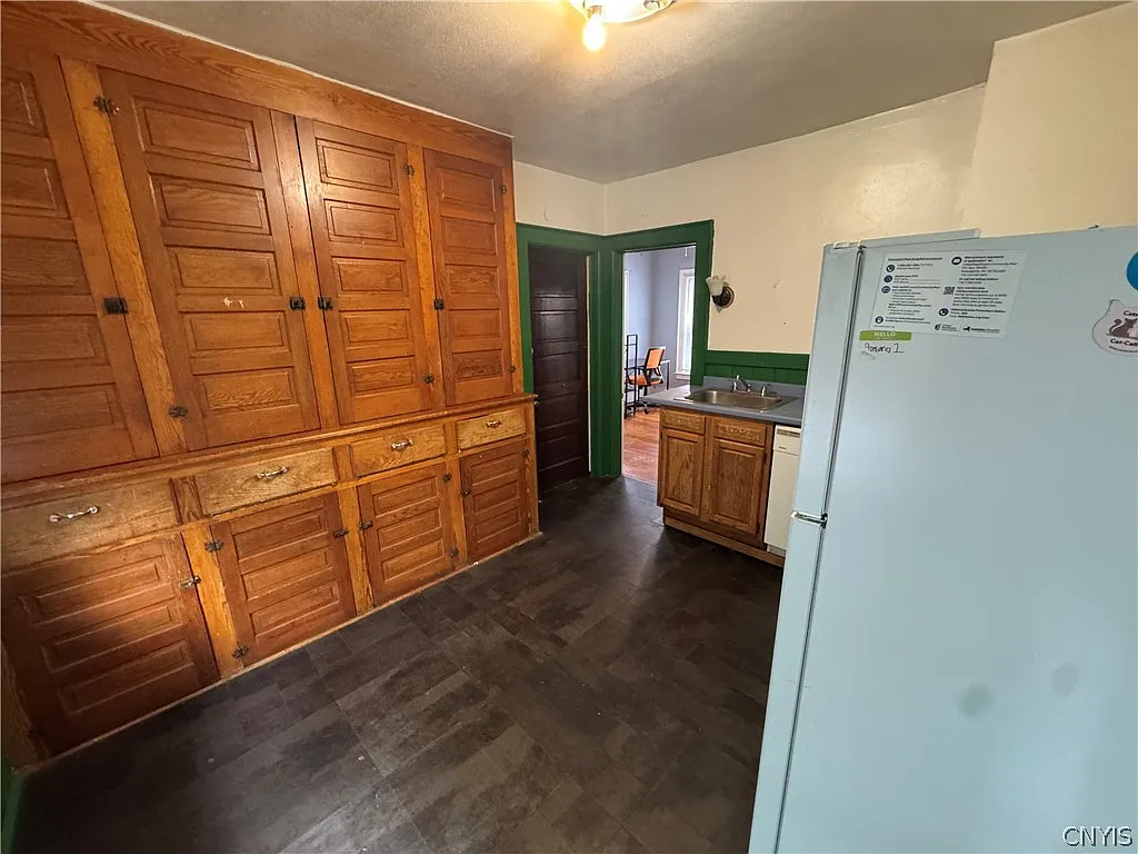 3 bed, 2.0 bath, 2236 sqft, $1,500 — Photo 4