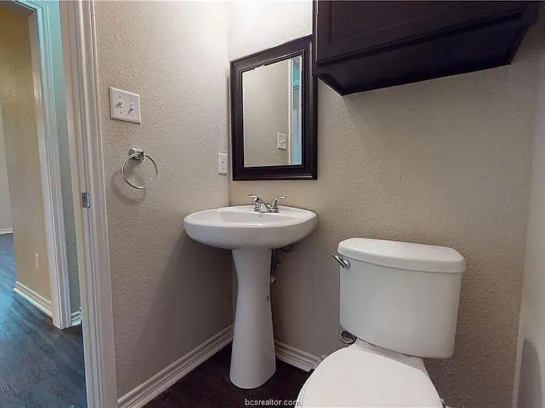 205B Sterling St — Photo 15